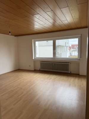 3-Raum-Wohnung mit Balkon und EBK in Neu-Ulm/Pfuhl