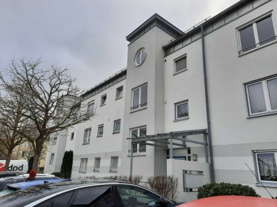 Modernisierte 2,5-Raum-DG-Wohnung mit gehobener Innenausstattung in ULM