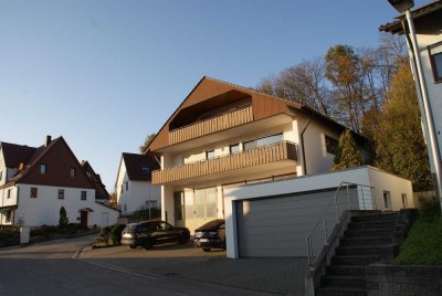 Zweifamilienhaus mit integrierter LKW-Garage - für Handwerker, Wohnmobilisten und Familien