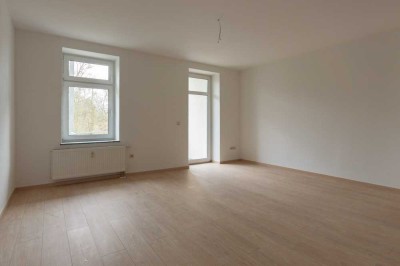 West-Balkon mit Blick ins Grüne | ruhige Lage | Stellplatz