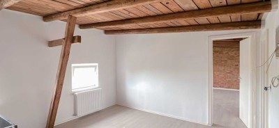 Freundliche und sanierte 4-Raum-Wohnung mit gehobener Innenausstattung in Magdeburg