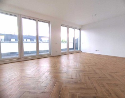 Besichtigungen Sa/So - Helle 2-Zi-DG-Wohnung mit Wannenbad & Fußbodenheizung – ☎️ 0172/3261193