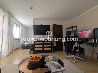 Tauschwohnung: Biete 1,5 Zimmer + Balkon, EBK, Keller, mit Aufzug