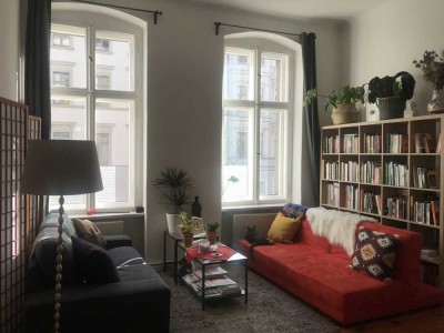 4-Zimmer-Wohnung in Berlin Kreuzberg, in einem sonnigen Altbau am Kanal