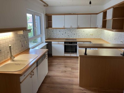 Helle 2,5-Zimmer-Wohnung mit Balkon in Stockstadt am Rhein