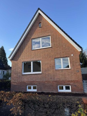 Erstbezug nach Sanierung - Einfamilienhaus mit Garage