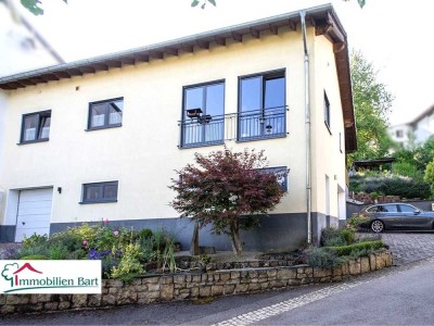 WOHNEN MIT PERSPEKTIVE! - GROßZÜGIGES EINFAMILIENHAUS IN RUHIGER LAGE