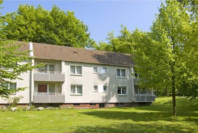 Tolle Lage im grünen, Erdgeschoss mit modernem Wannenbad !!!!