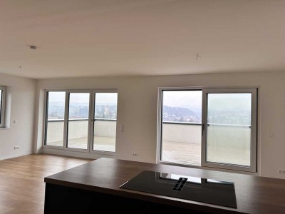 Exklusive 4-Zimmer-Penthouse-Wohnung mit großer Dachterrasse und atemberaubenden Sonnenuntergängen