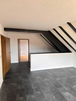 Charmant modernisierte 2-Zimmer-Wohnung mit Balkon in Elsdorf