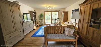 Schöne, helle Wohnung mit Garten - Ideal für Singles/Paare
