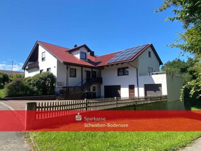 Ein Juwel in Traumlage: Großzügiges Einfamilienhaus mit Blick ins Grüne und einer Einliegerwohnung!