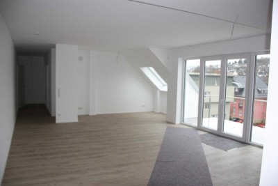 Exklusive 4-Raum-Dachgeschosswohnung mit Balkon in Olpe