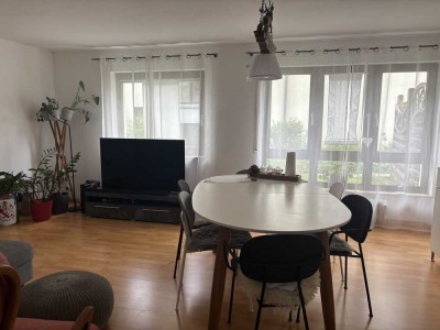 Schöne 3-Raum-EG-Wohnung mit Terrasse und EBK in Ehningen