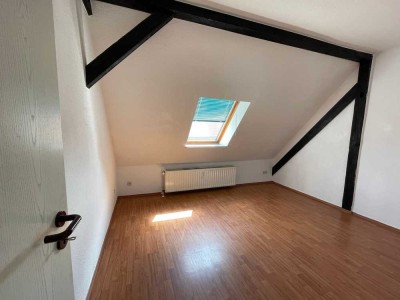 +++Charmante Dachgeschosswohnung in Leuna zu vermieten+++