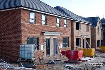 Einfamilienhaus mit Einliegerwohnung - Viel Potenzial für Ihre Ideen