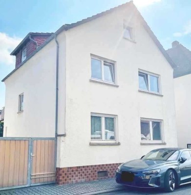 Ein- bis Zweifamilienhaus mit 5 Zimmern in Lampertheim