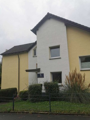 Zwei-Zimmer-Wohnung- zwischen Emst und Stadtmitte - teilmöbliert
