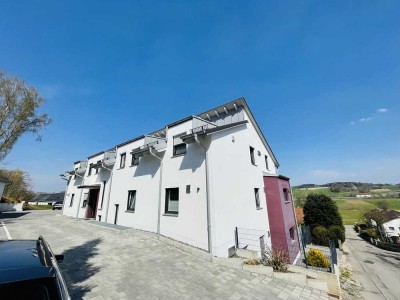**moderne 3-Zimmer-Wohnung mit Balkon**