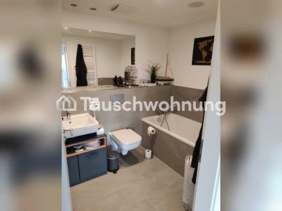 Tauschwohnung: Lichtdurchflutete Dachgeschosswohnung mit offener Küche