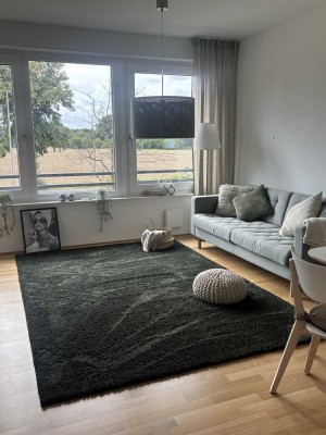 Gehobene 2-Zimmer-Wohnung (59 m²) mit verglaster Loggia, EBK & optional möbliert – ab sofort