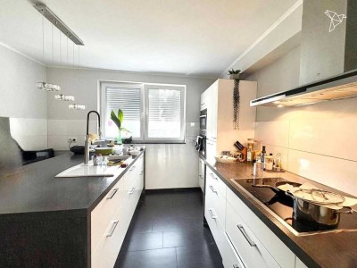 ZUHAUSE ♥️ Familienfreundliche Doppelhaushälfte mit Garten in Maintal!