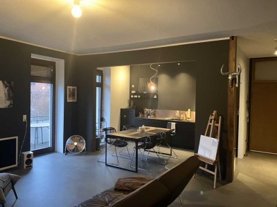 Moderne 3-Raum-Wohnung mit großem Balkon in super Lage