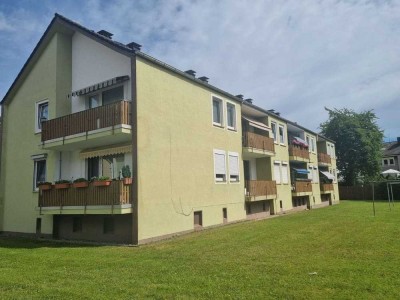 Verfügbar ab Februar 2026! Ruhig gelegene, modern renovierte 3-Zimmer-Wohnung mit Balkon