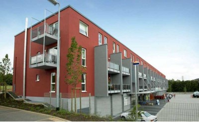 Schicke 2 ZKB-Wohnung mit Loggia und direkter Einkaufsmöglichkeit-*direkt vom Vermieter*