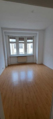 Gepflegte 2-Zimmer-Wohnung im 2. OG in Mannheim Schwetzingerstadt/Oststadt