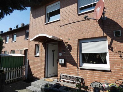 Eigenheim statt Miete: Modernes Reihenhaus in ruhiger Lage von Harsewinkel zu verkaufen