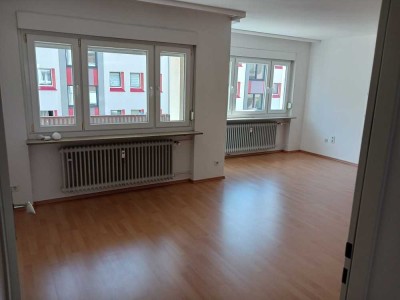 2-Zimmer-Wohnung mit 2 Balkonen, Nürnberg-Johannis, 70 m²