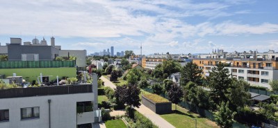 PREISREDUKTION! Neuwertige 2-Zimmer-Wohnung mit 19m² Dachterrasse und Fernblick