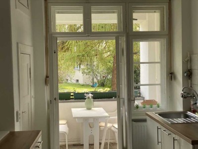 Für 12 Monate: Charlottenburg 58qm, 2-Zimmer, grosser Balkon, gut möbliert