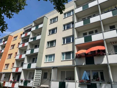 Hübsche 3-Raumwohnung mit Loggia in Parknähe!