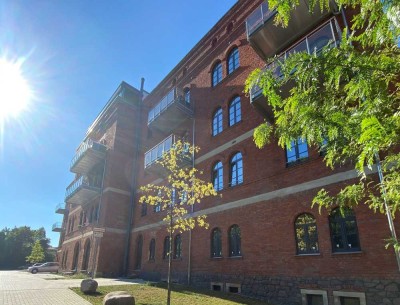 Großzügig Wohnen im Industrieloft!