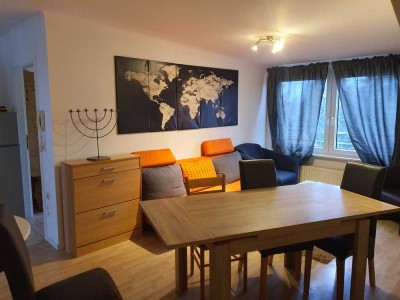 Möblierte 3 Zimmer-Dachgeschosswohnung mit Balkon und Einbauküche