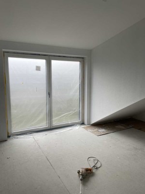 Helle 3-Zimmer Dachgeschosswohnung mit Balkon in Kämpfelbach-Bilfingen