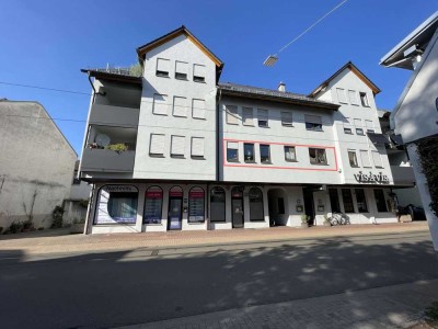 Kapitalanleger aufgepasst! Charmante 2-Zimmerwohnung auf einem Erbbaugrundstück in lebendiger Lage