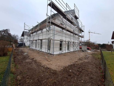 Erstbezug gehobene DHH mit S-Bahn-Nähe, fußläufig zum Bahnhof, top Anbindung nach München