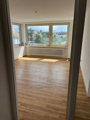 2 Zi.- Wohnung mit Balkon