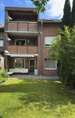 2,5 Zimmer Erdgeschoss Wohnung mit Garten , Carport und EBK im Herzen von Jüchen