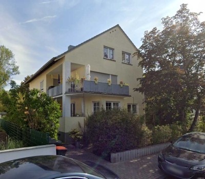 Ruhiger Wohntraum in Arheilgen: Helle, großzügige 4-Zimmer-Wohnung mit 2 Balkonen und Gartenanteil
