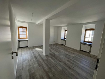 Renovierte 2-Zimmerwohnung in Schwabach mit Gartennutzung und Einbauküche