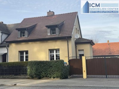 Komfortables Ein-/Zweifamilienhaus in bester Lage von Hennersdorf