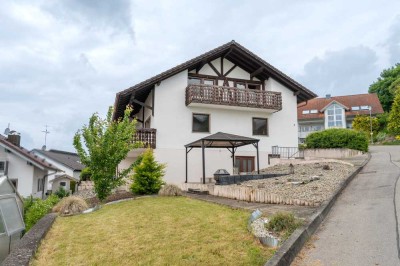 Massives 2-Familienhaus mitsamt Einliegerwohnung - familienfreundlich & renditestark!