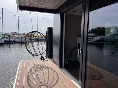 LUXUS Hausboot - 3 Etagen - 100m² Wohnen + 120 m² SONNENTERRASSE - Kamin, Kino, komplett individuell