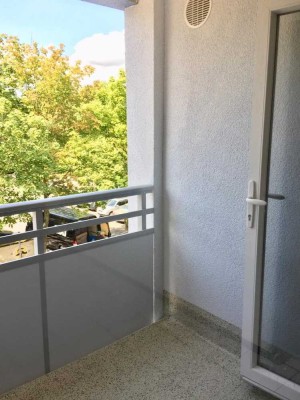 Erstbezug nach Baderneuerung! 3-Zimmer-Wohnung für Paare oder die kleine Familie