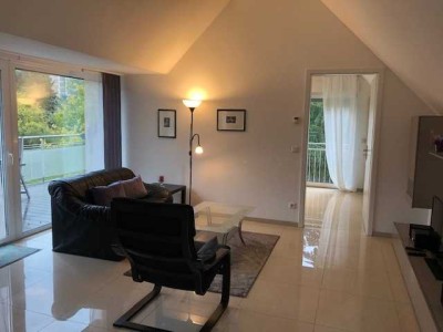 Moderne 2-Zimmer-Dachgeschosswohnung mit Balkon