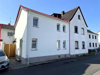 Großzügiges Vorder- und Hinterhaus mit großem Garten in Kuchenheim